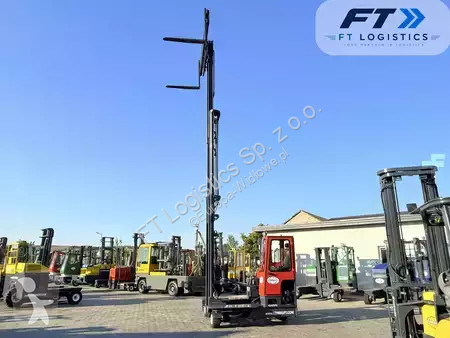 Stivuitor multidirectional Combilift