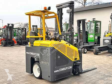 Stivuitor multidirectional Combilift