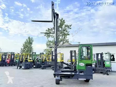 Štvorcestný vysokozdvižný vozík Combilift