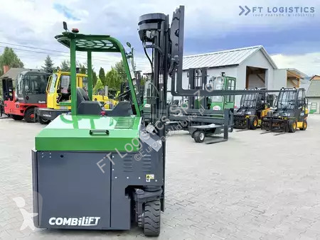 Štvorcestný vysokozdvižný vozík Combilift