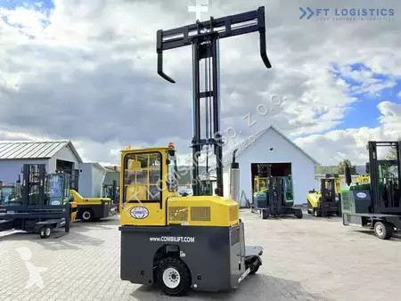 Štvorcestný vysokozdvižný vozík Combilift