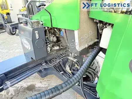 Štvorcestný vysokozdvižný vozík Combilift