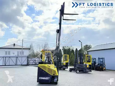 Štvorcestný vysokozdvižný vozík Combilift