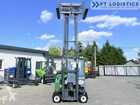 رافعة شوكية متعددة الاتجاهات Combilift