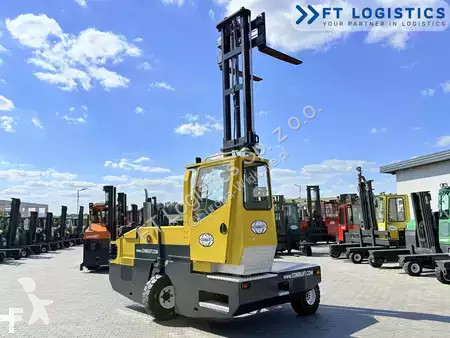 Stivuitor multidirectional Combilift