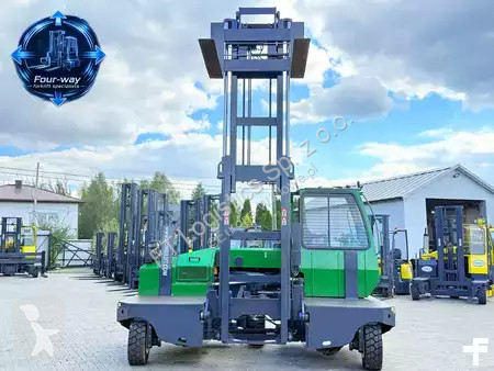 Stivuitor multidirectional Combilift