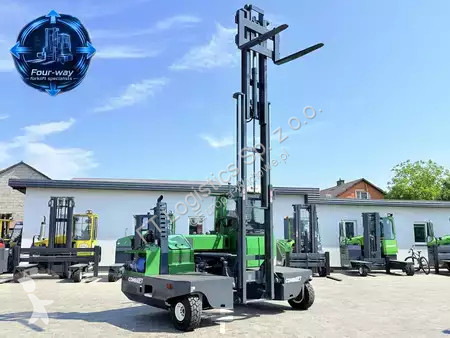 Stivuitor multidirectional Combilift