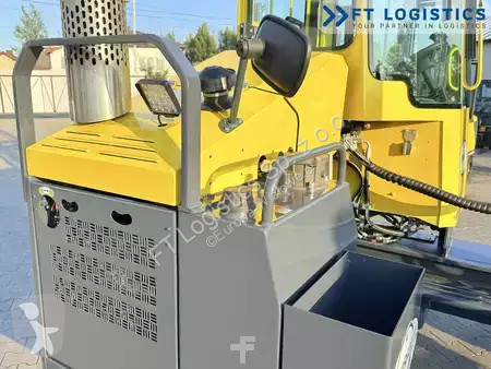 Stivuitor multidirectional Combilift