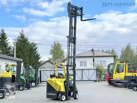 Štvorcestný vysokozdvižný vozík Combilift
