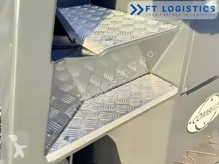 Štvorcestný vysokozdvižný vozík Combilift