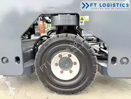 Štvorcestný vysokozdvižný vozík Combilift