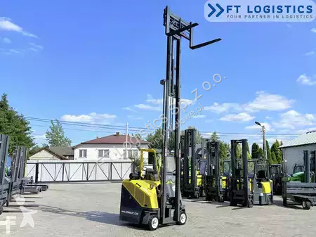 Stivuitor multidirectional Combilift