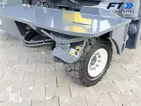 Stivuitor multidirectional Combilift