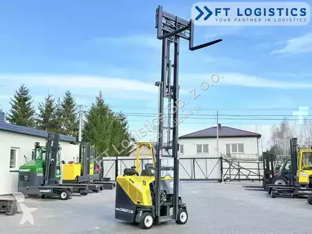 رافعة شوكية متعددة الاتجاهات Combilift