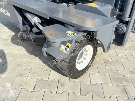 Stivuitor multidirectional Combilift