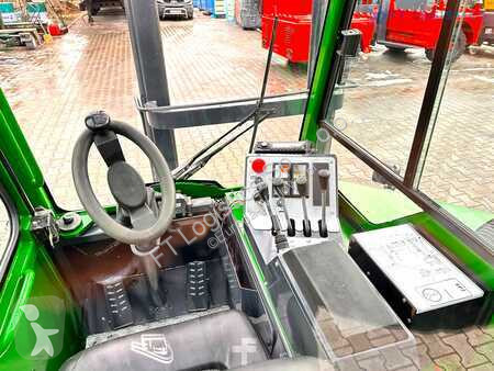 Stivuitor multidirectional Combilift