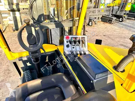 Štvorcestný vysokozdvižný vozík Combilift