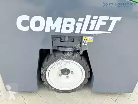 Štvorcestný vysokozdvižný vozík Combilift