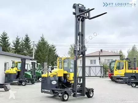 Štvorcestný vysokozdvižný vozík Combilift