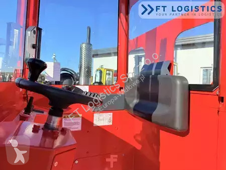 Štvorcestný vysokozdvižný vozík Combilift