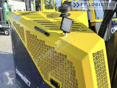 Štvorcestný vysokozdvižný vozík Combilift