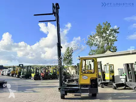 Štvorcestný vysokozdvižný vozík Combilift