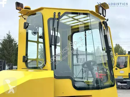 Štvorcestný vysokozdvižný vozík Combilift
