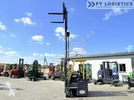 Stivuitor multidirectional Combilift
