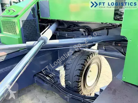 Многоходовой погрузчик Combilift