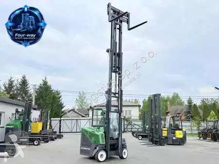 Многоходовой погрузчик Combilift