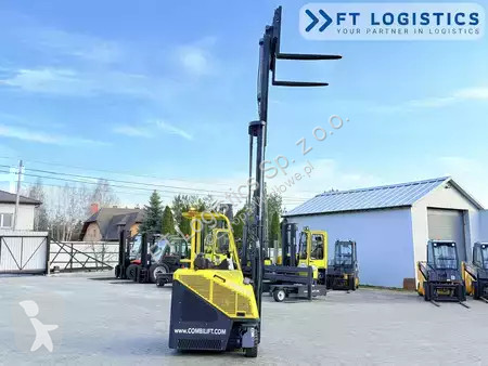 رافعة شوكية متعددة الاتجاهات Combilift