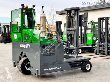 Empilhador multi direccional Combilift