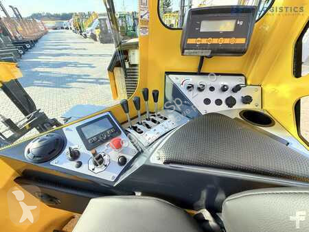 Stivuitor multidirectional Combilift