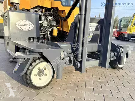Štvorcestný vysokozdvižný vozík Combilift