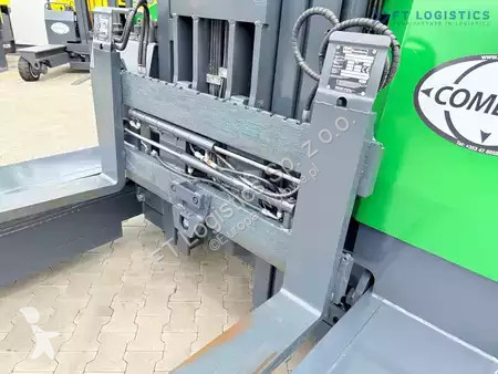 Štvorcestný vysokozdvižný vozík Combilift