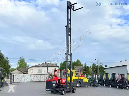 Štvorcestný vysokozdvižný vozík Combilift
