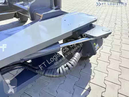 Štvorcestný vysokozdvižný vozík Combilift