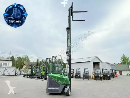 رافعة شوكية متعددة الاتجاهات Combilift