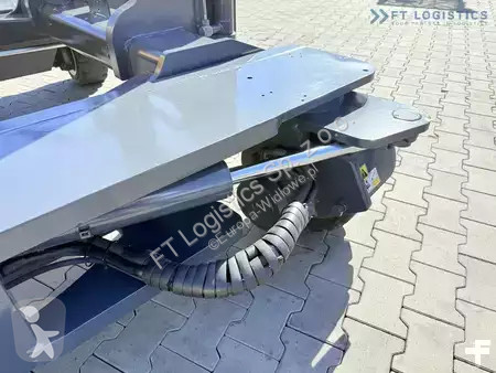 Многоходовой погрузчик Combilift