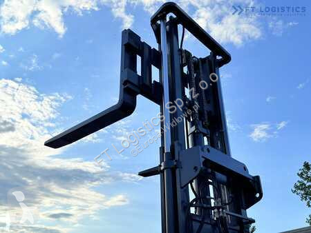Stivuitor multidirectional Combilift