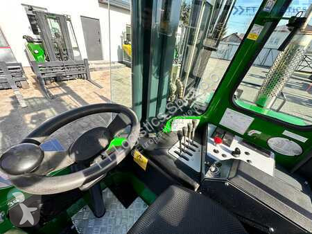Stivuitor multidirectional Combilift
