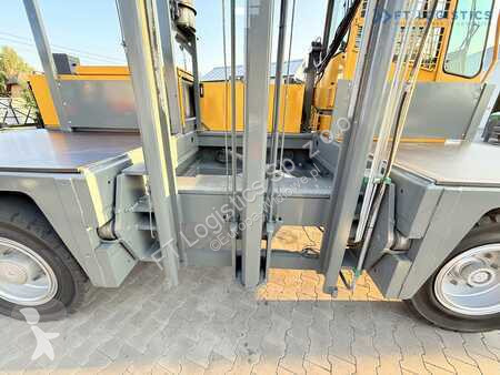 Stivuitor multidirectional Baumann