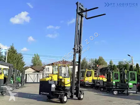 Štvorcestný vysokozdvižný vozík Combilift