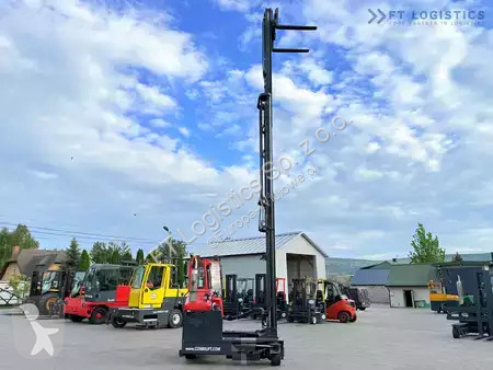 Štvorcestný vysokozdvižný vozík Combilift
