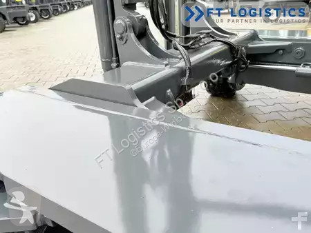 Štvorcestný vysokozdvižný vozík Combilift