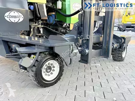 Štvorcestný vysokozdvižný vozík Combilift