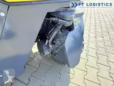 Štvorcestný vysokozdvižný vozík Combilift