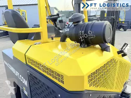 رافعة شوكية متعددة الاتجاهات Combilift