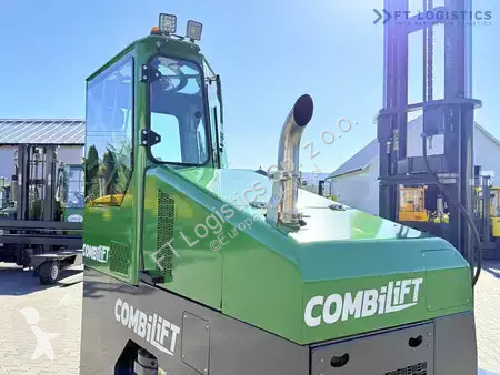 Štvorcestný vysokozdvižný vozík Combilift