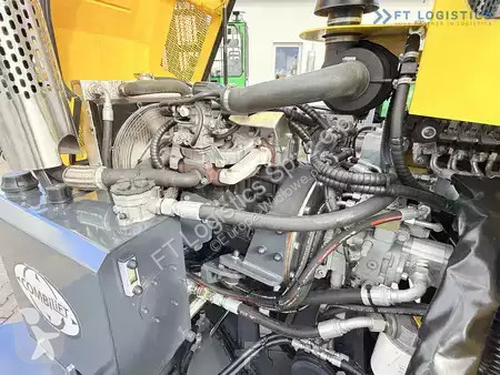Štvorcestný vysokozdvižný vozík Combilift